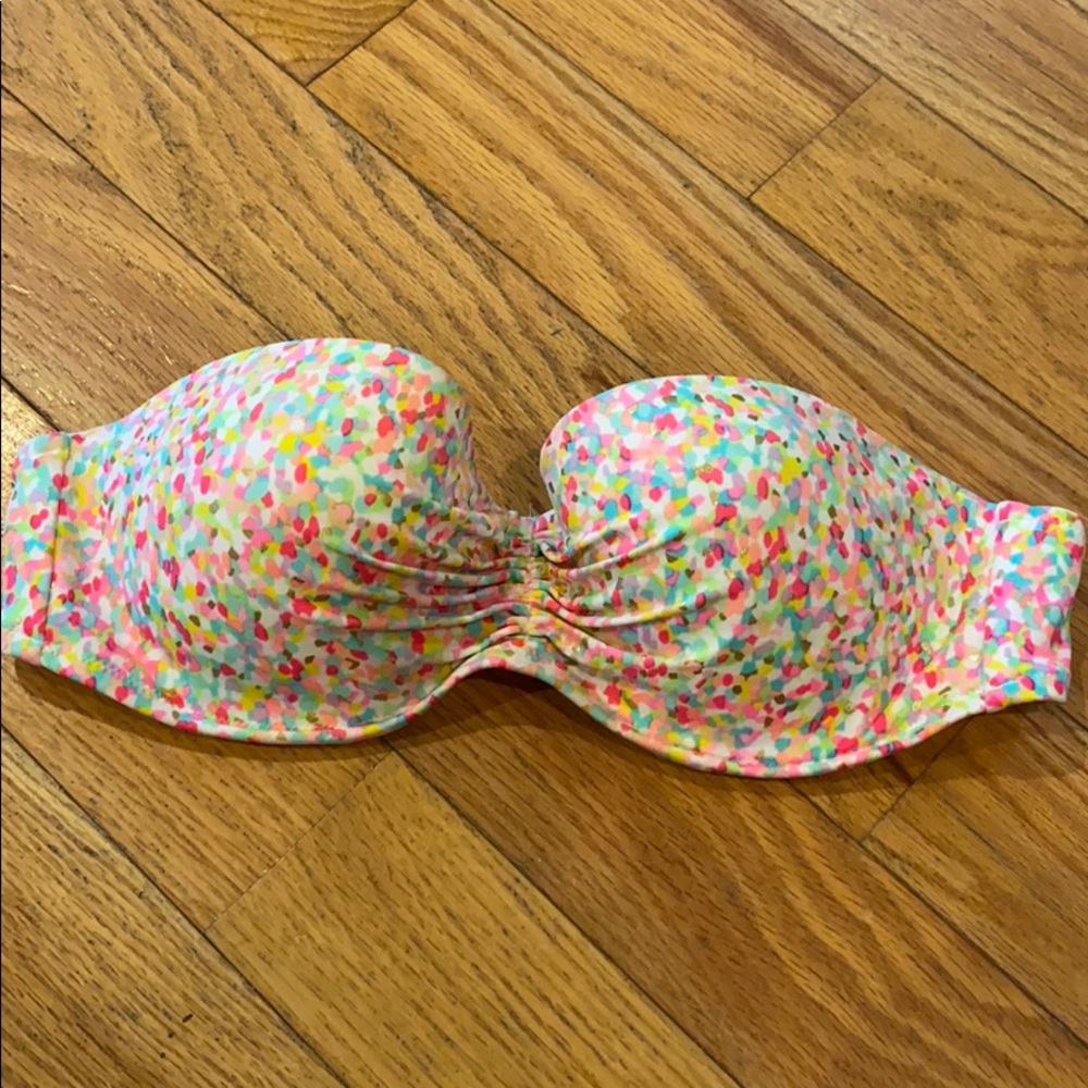 Victoria’s Secret Swim top 34D